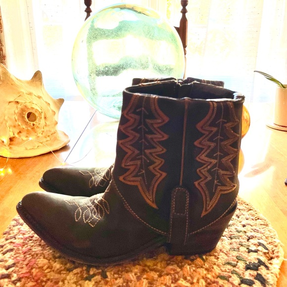 COPY - Liberty Black Eternal Flame Cowboy Boots - Picture 2 of 5